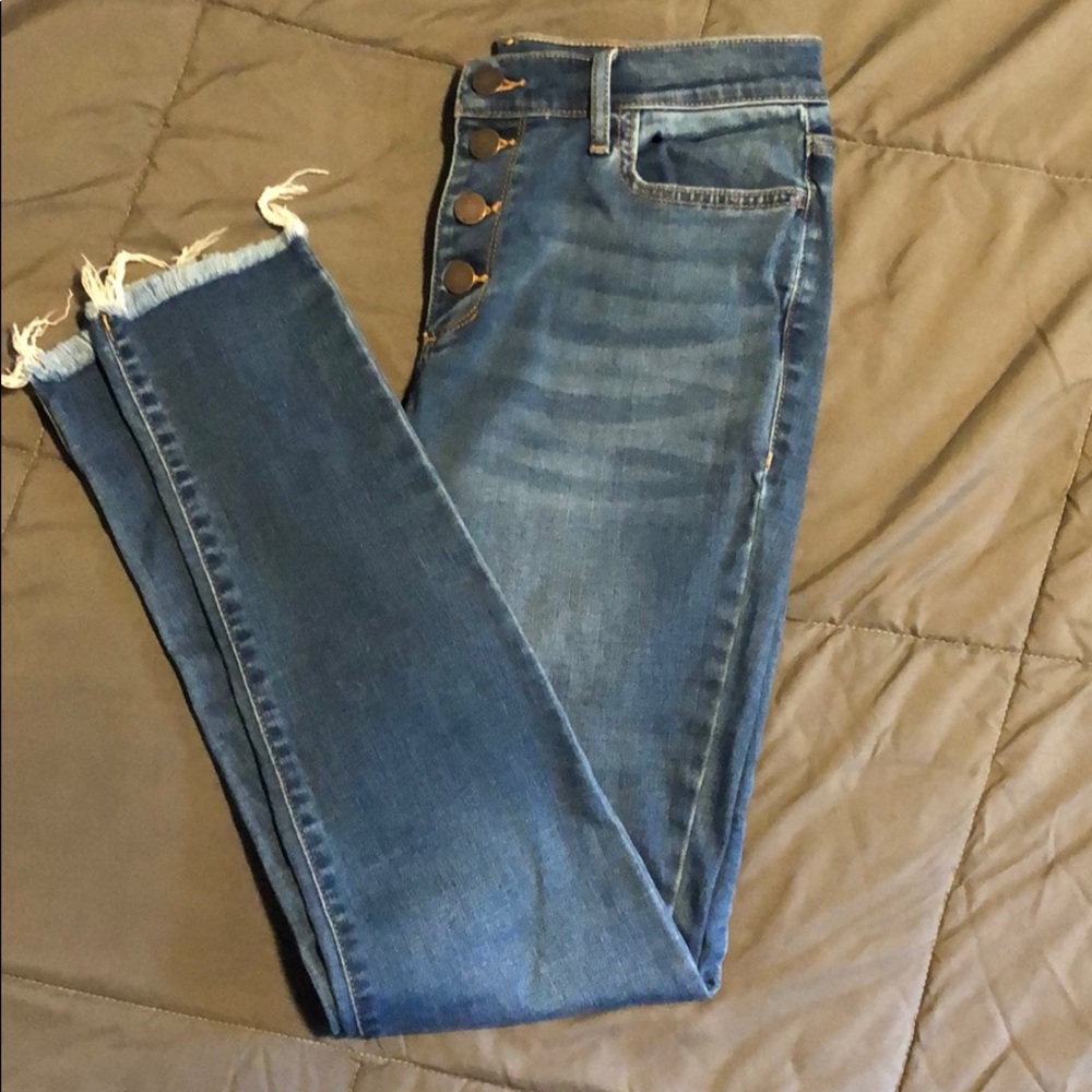 a.n.a. Jeans